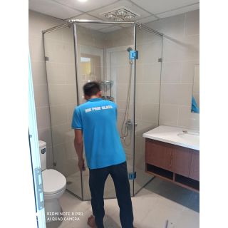 Thi công Vách kính nhà tắm 8mm 3.0m2 ngăn nước tại Phúc Đồng Long Biên