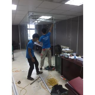 Lắp Vách kính cửa lùa ngăn văn phòng 25m2 tại 87 Trần Thái Tông