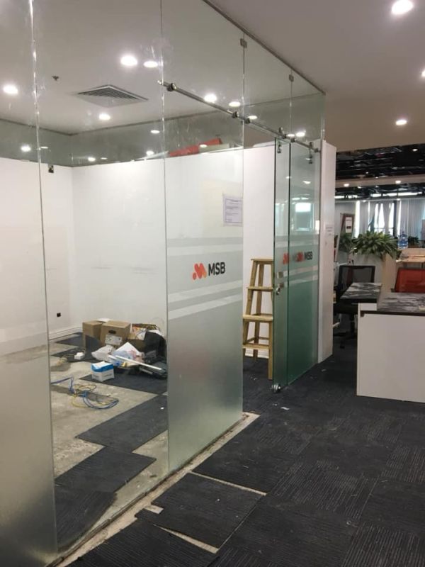 Thi công Vách kính ngăn văn phòng 25m2 tại 396 Nguyễn Xiển