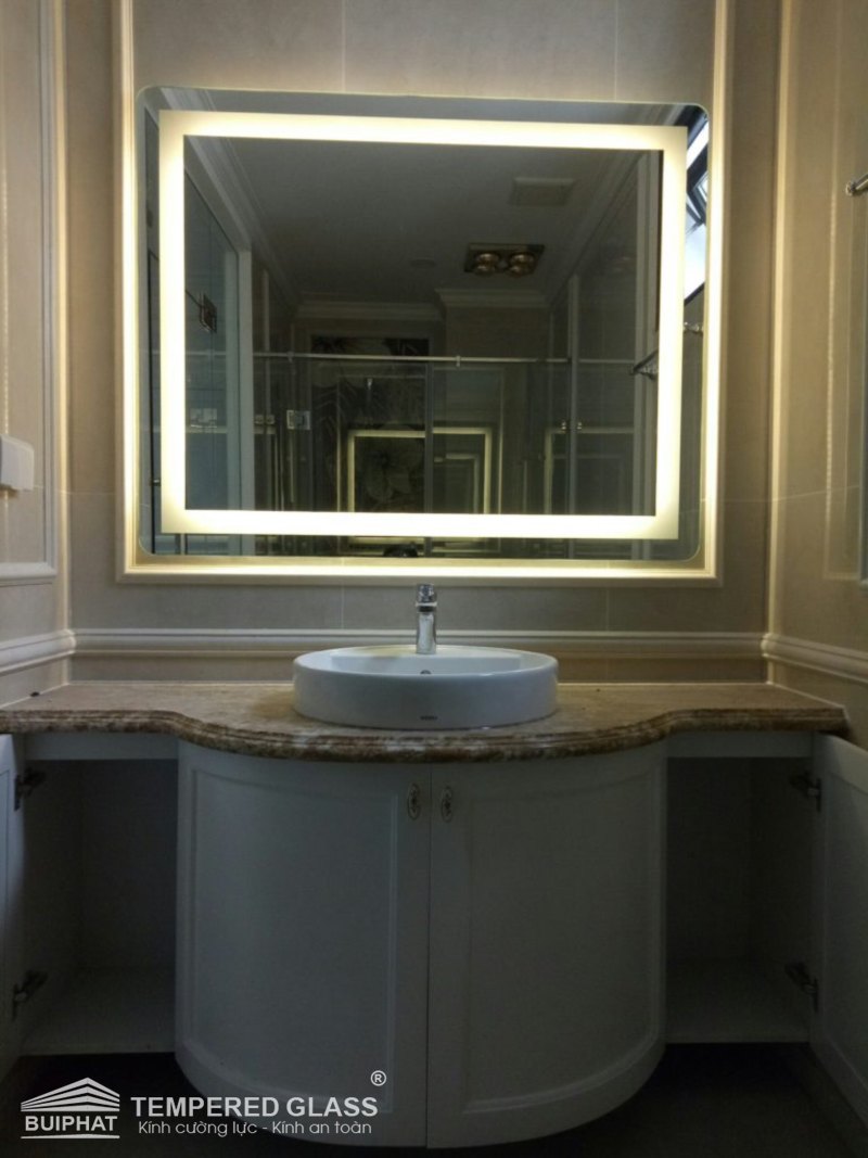 Gương kính nhà tắm
