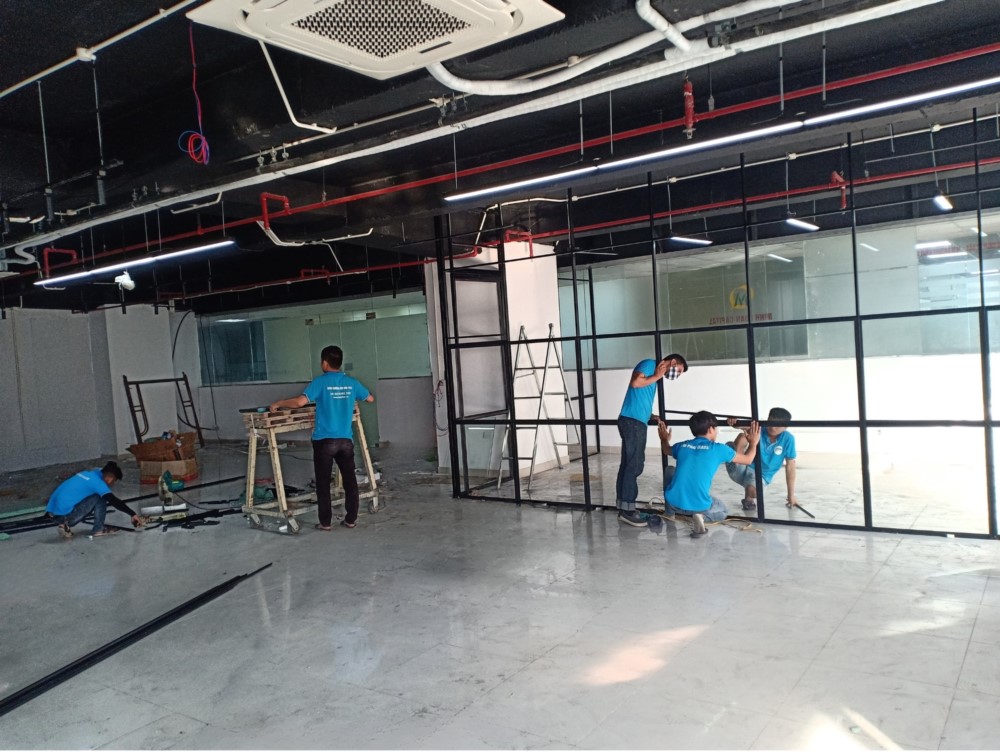 Thi công vách kính văn phòng Tòa Nhà Hồ Gươm Plaza, Hà Đông