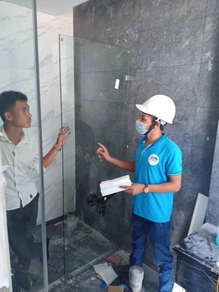 Lắp đặt cabin nhà tắm nhanh gọn, bàn giao ngay trong ngày.