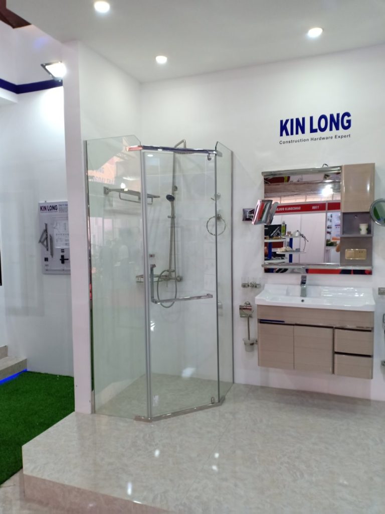 Dịch vụ làm nhà tắm kính uy tín, bảo hành dài hạn tại Hà Nội.
