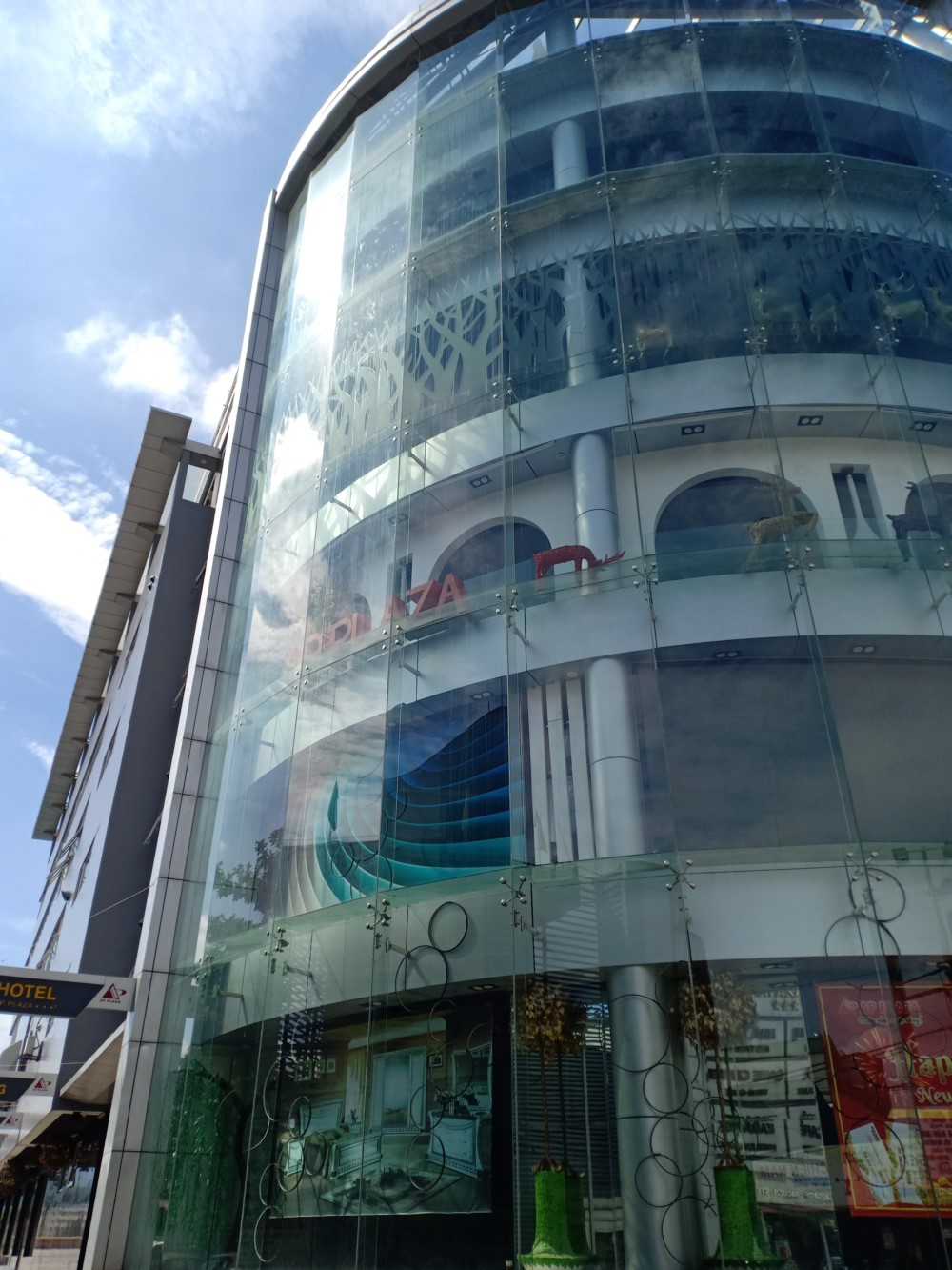 Thi công vách kính mặt dựng tòa nhà AP PLAZA Ba Đình Hà Nội